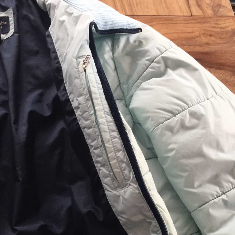 Abercrombie & Fitch Light Green Puffer Ski Jacket - Picture 3 of 10
